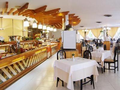 Tent Arenal Hotell 3*